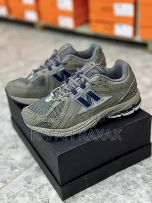 New Balance 1906r “Light Grey” Sneakers