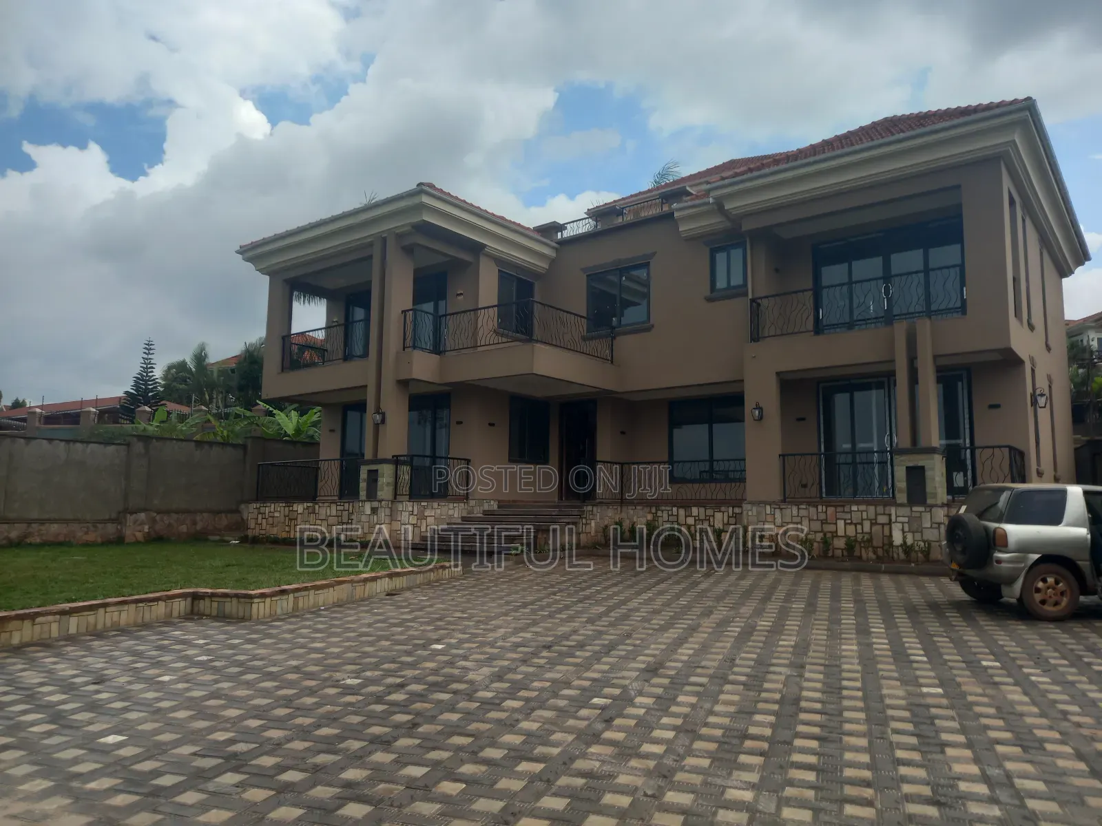 Furnished 6bdrm House in Bunga, Central Division for sale