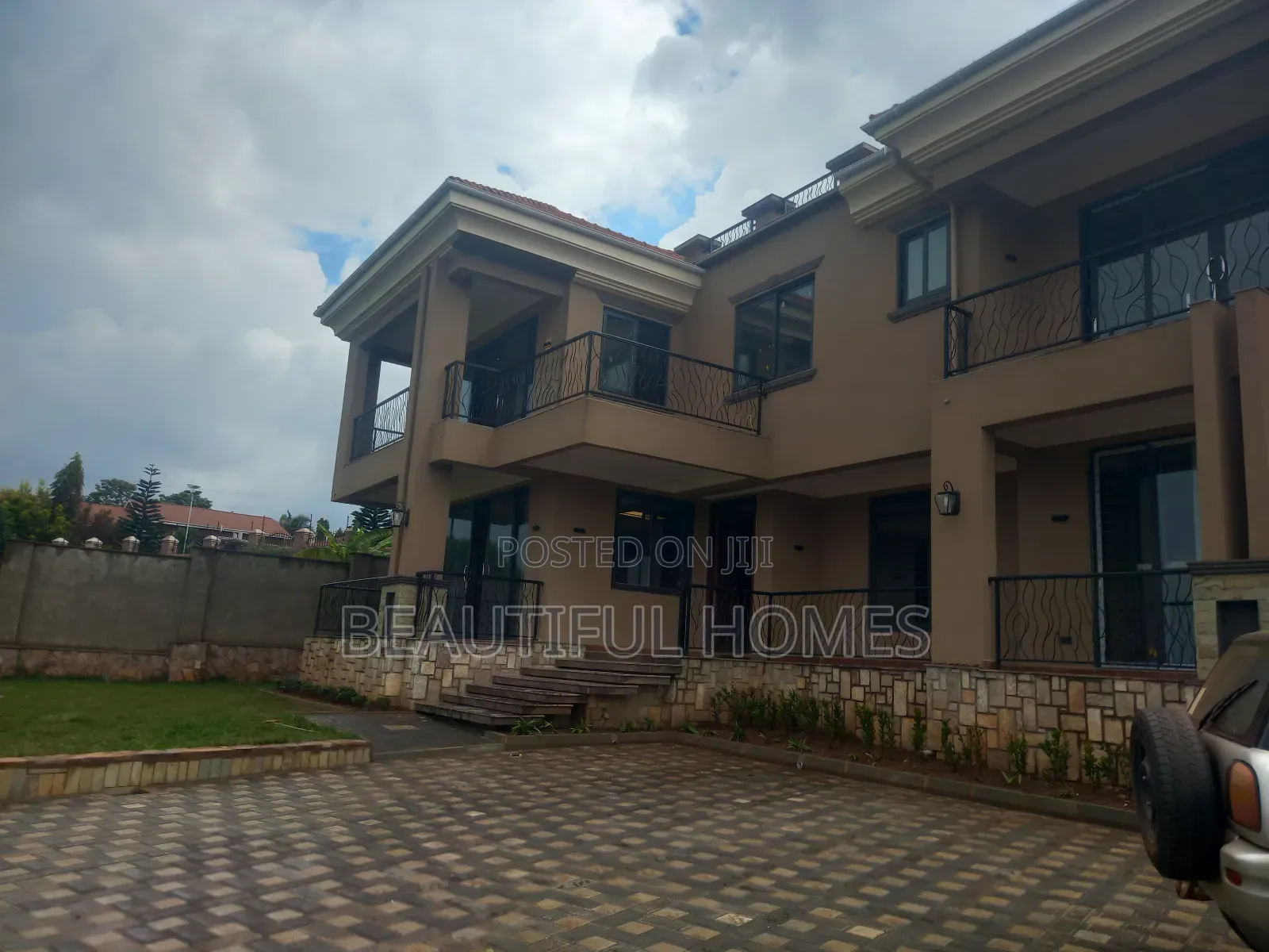 Furnished 6bdrm House in Bunga, Central Division for sale
