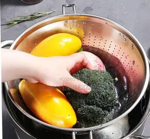 Stainless Steel Funnel With a Built-in Strainer