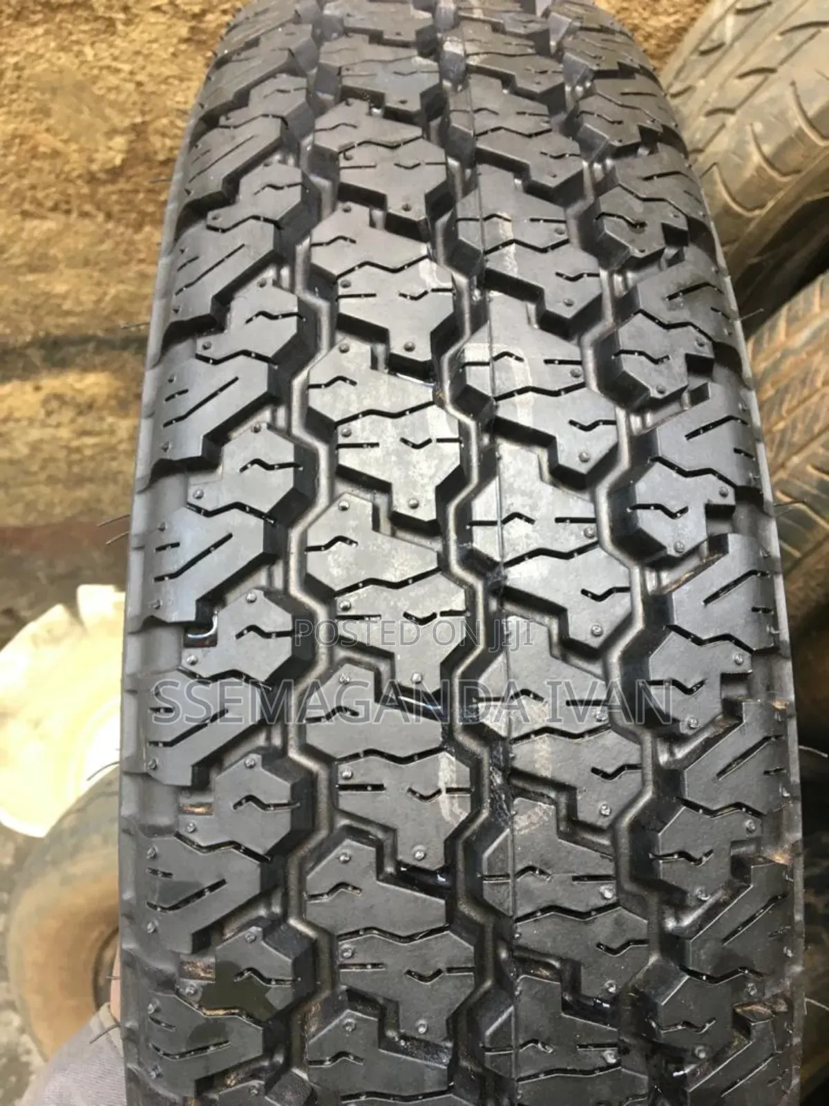 205r16c Dunlop Grandtrek Brand New