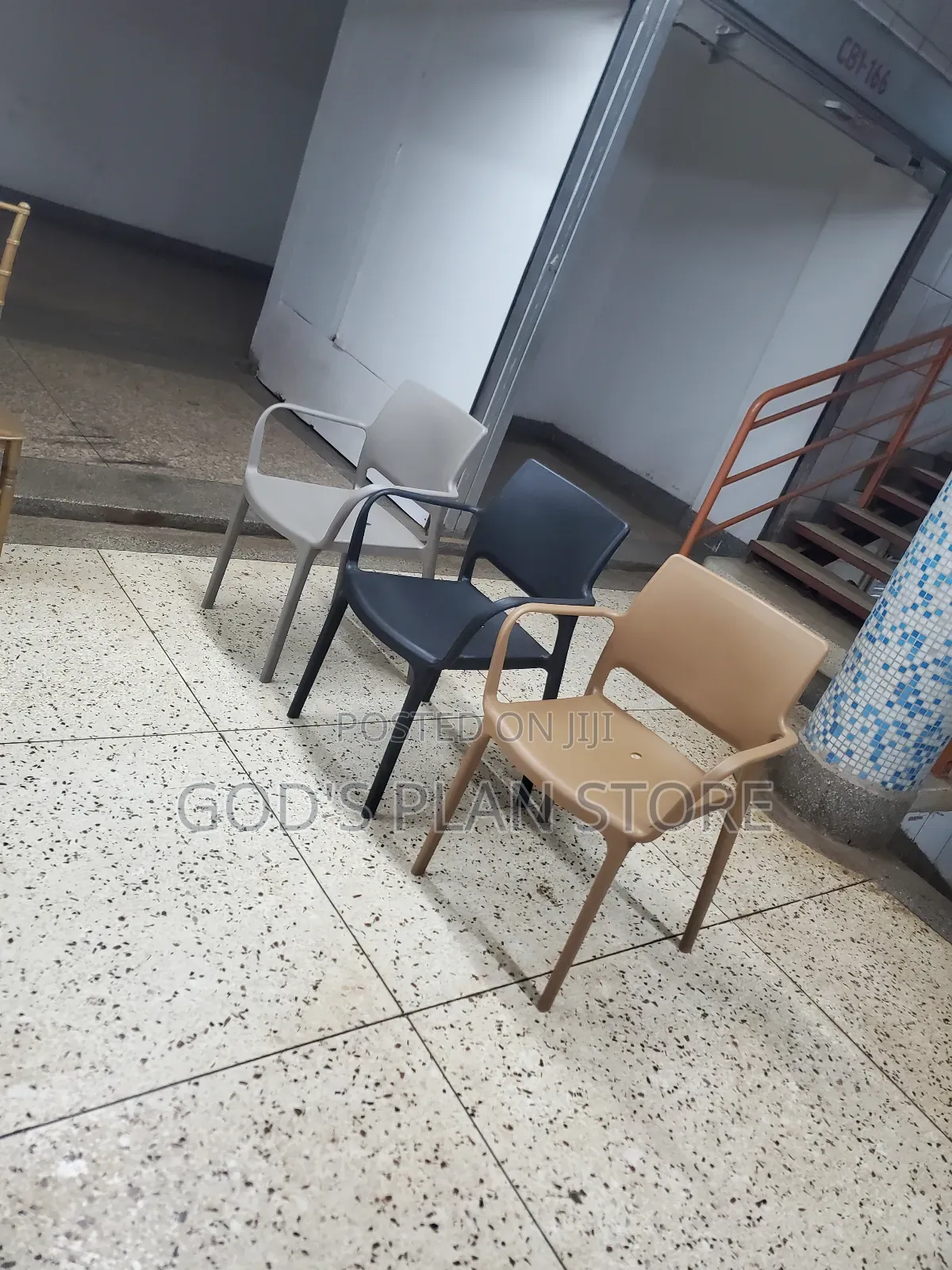 Faster Armed Plastic Chairs Plastic Chairs