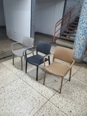 Faster Armed Plastic Chairs Plastic Chairs