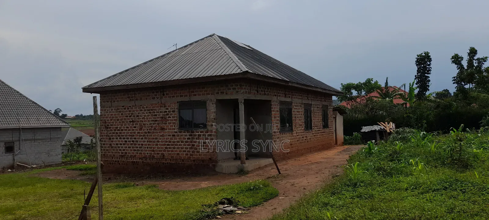 3bdrm House in Kakiri for sale