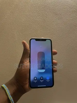 Apple iPhone 11 64 GB White