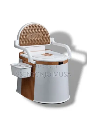 Portable Toilet With Detachable Bucket Roll Holder, Indoor/Outdoor.