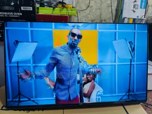 Chiq 43 Smart Digital Flat Screen Flameless
