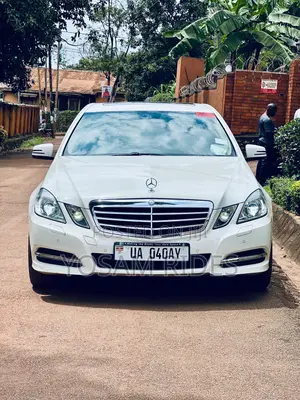 Mercedes-Benz E300 2011 White