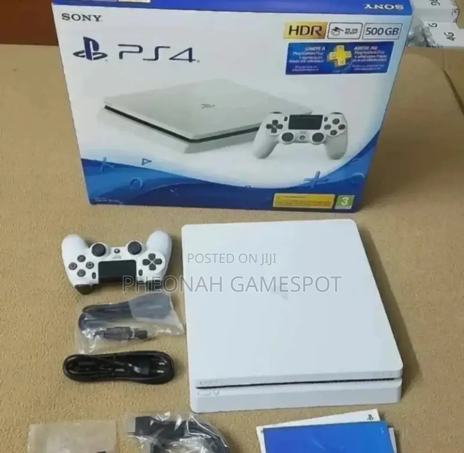 Complete Gaming Setup! Playstation 4 Slim + 11 Games 2 Controllers