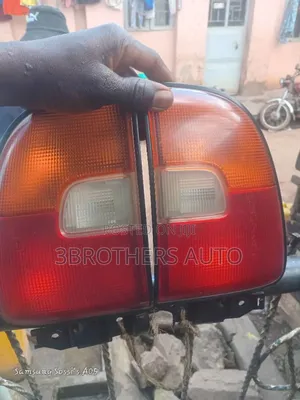 Rav4 2001 Ordinary Tail Lights
