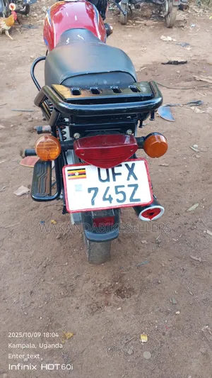 Bajaj Boxer 125 2023 Red