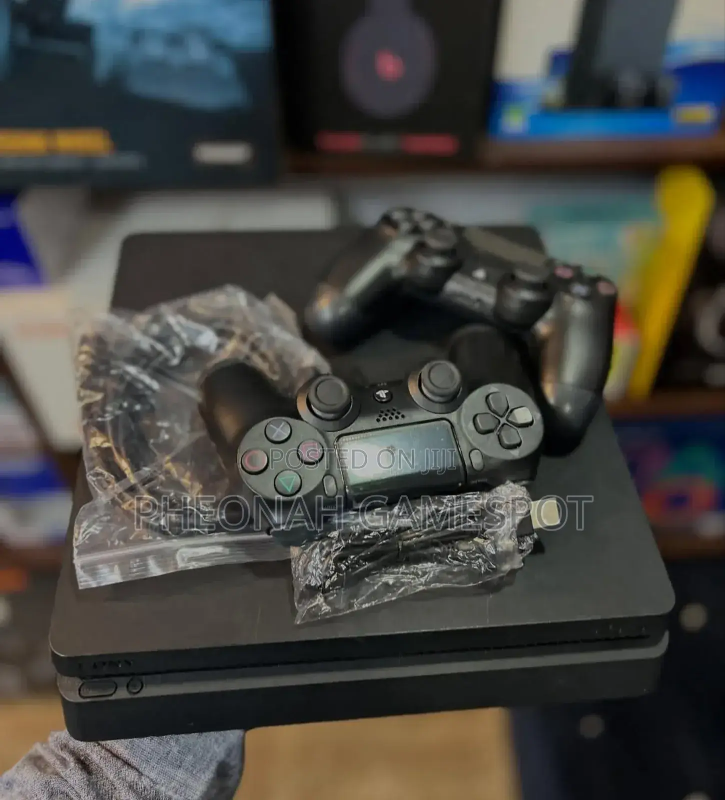 Sony Playstation 4 Slim. Comes With Games and 2 Pads Perfect Condition