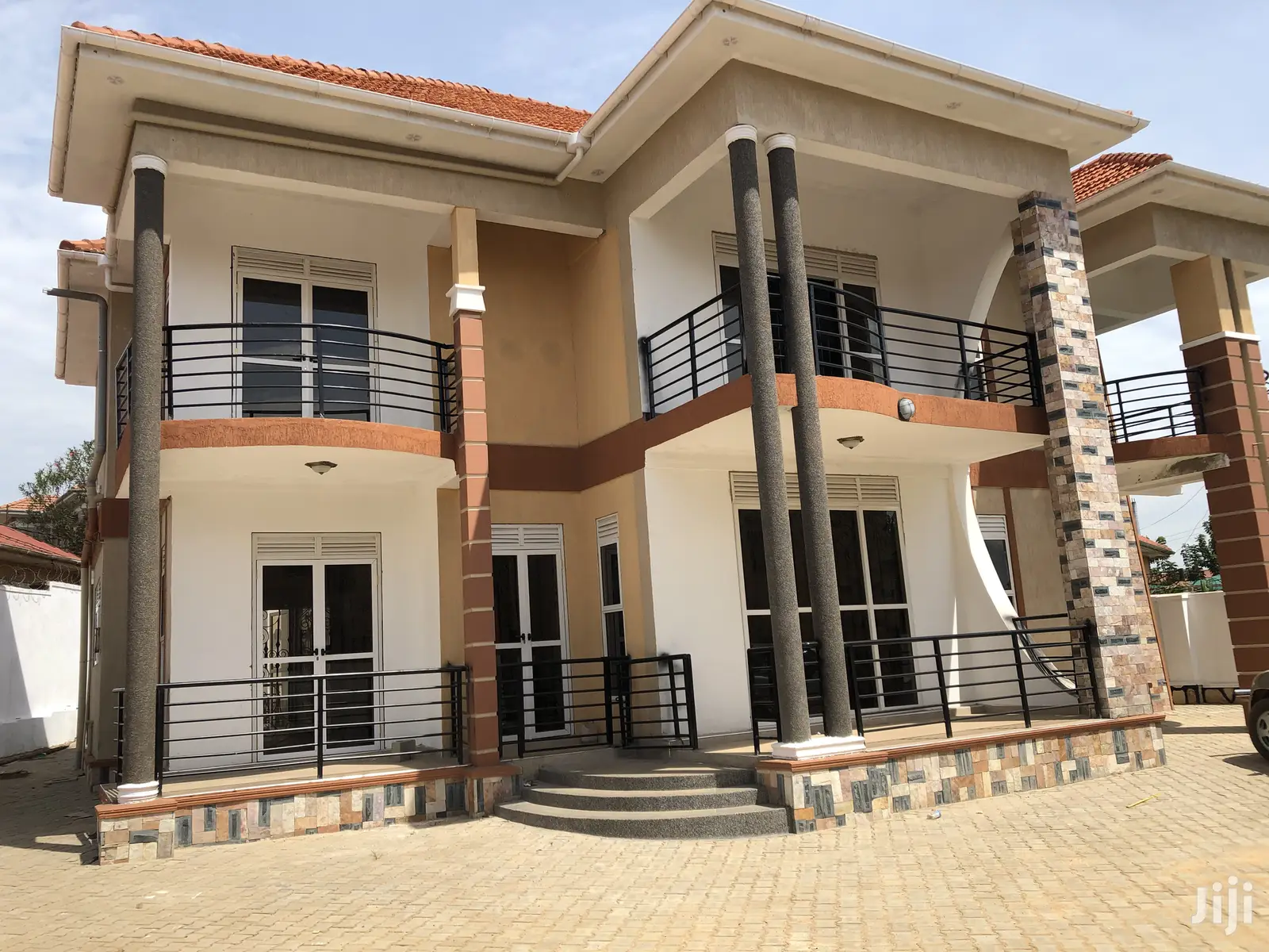 Posh House in Najjera on Sale