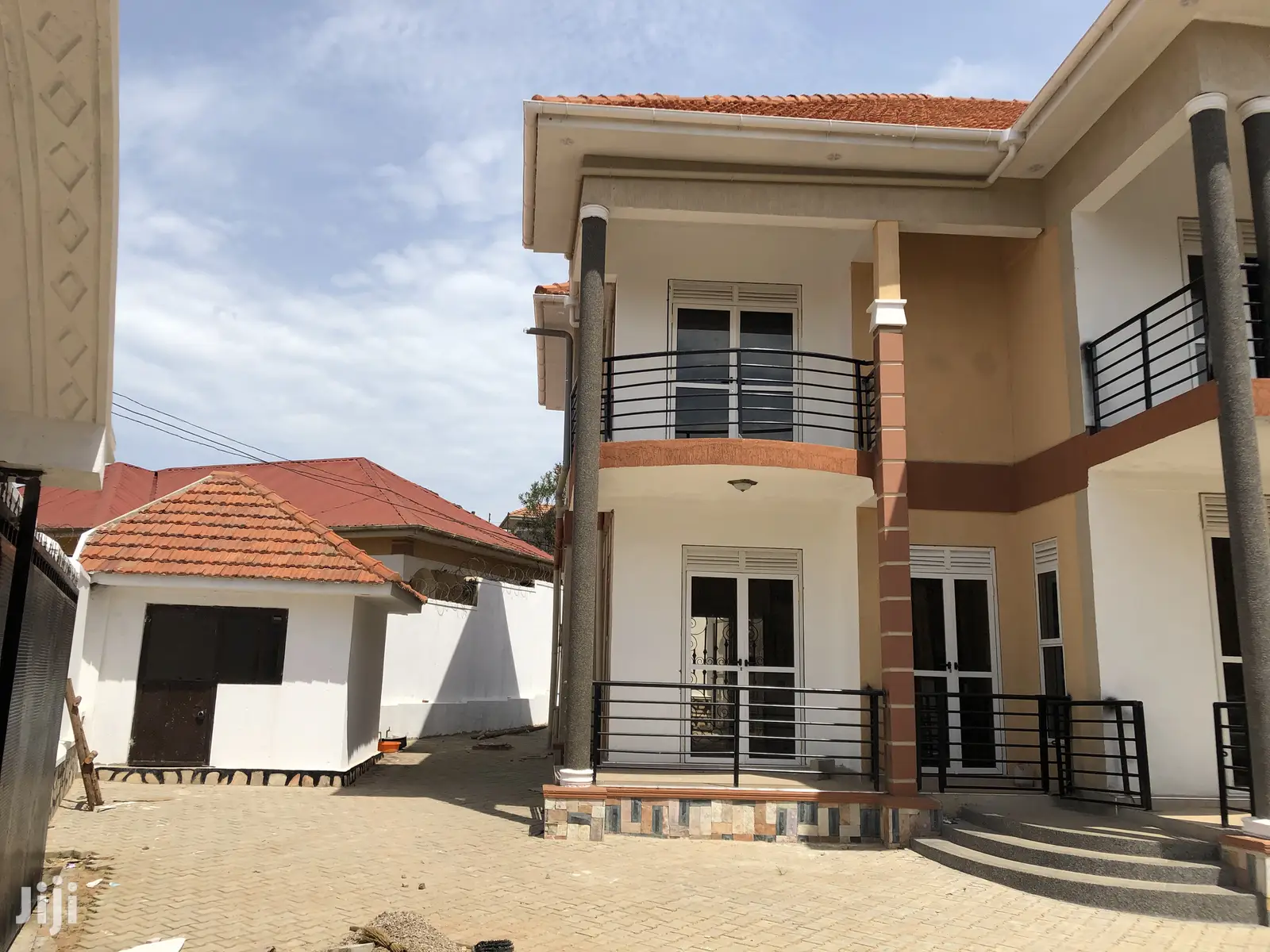Posh House in Najjera on Sale