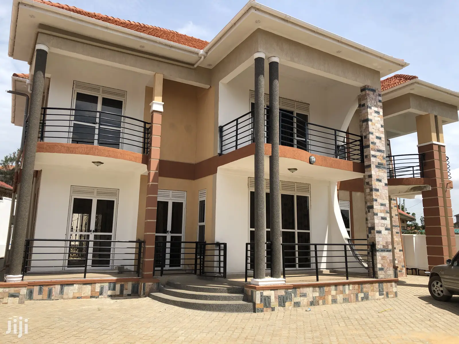 Posh House in Najjera on Sale