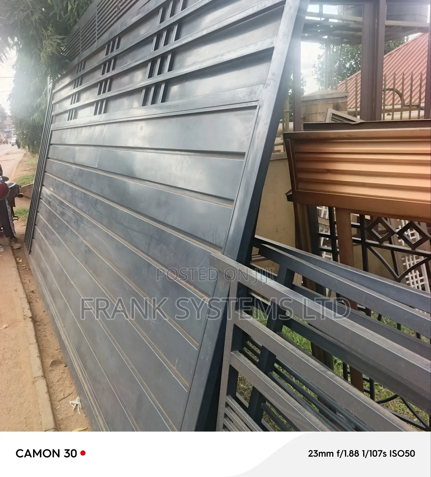 Sliding Gate Modern