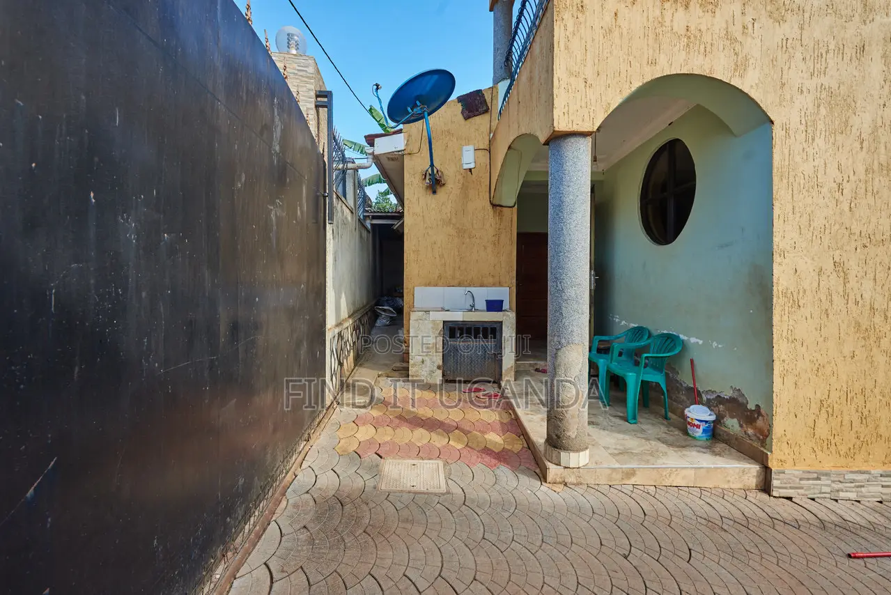 4bdrm House in Central Division for sale