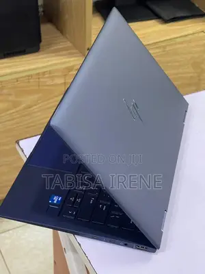 New Laptop HP Dragonfly G2 16GB Intel Core i5 SSD 512GB