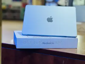 New Laptop Apple MacBook Air 2025 M4 16GB Apple M4 SSHD (Hybrid) 256GB
