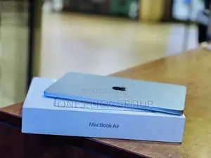 New Laptop Apple MacBook Air 2025 M4 16GB Apple M4 SSHD (Hybrid) 256GB