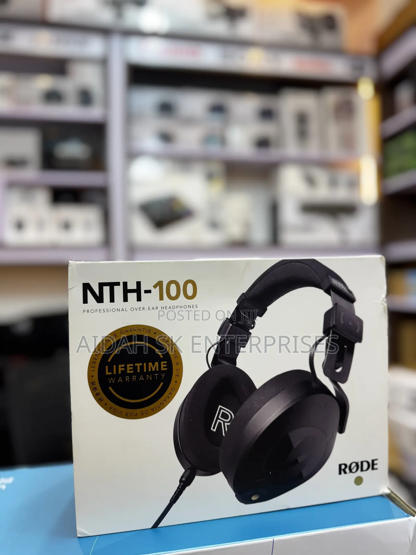 Røde NTH-100 Professional Over-Ear Headphones for Content Creation