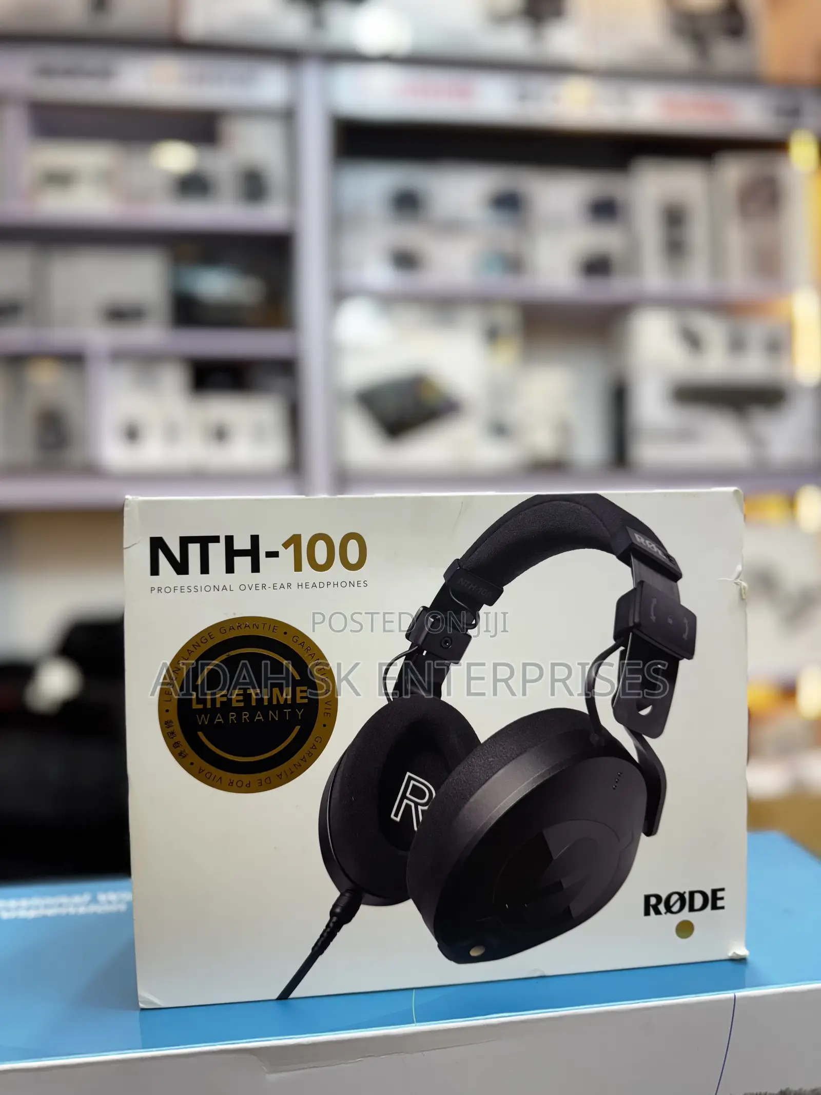 Røde NTH-100 Professional Over-Ear Headphones for Content Creation