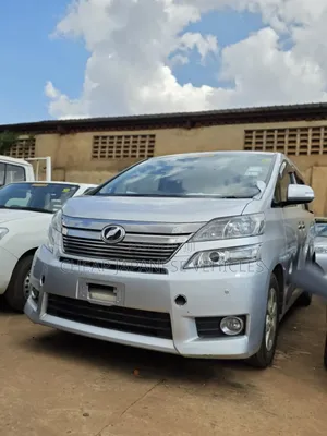 Toyota Vellfire 2012 Silver