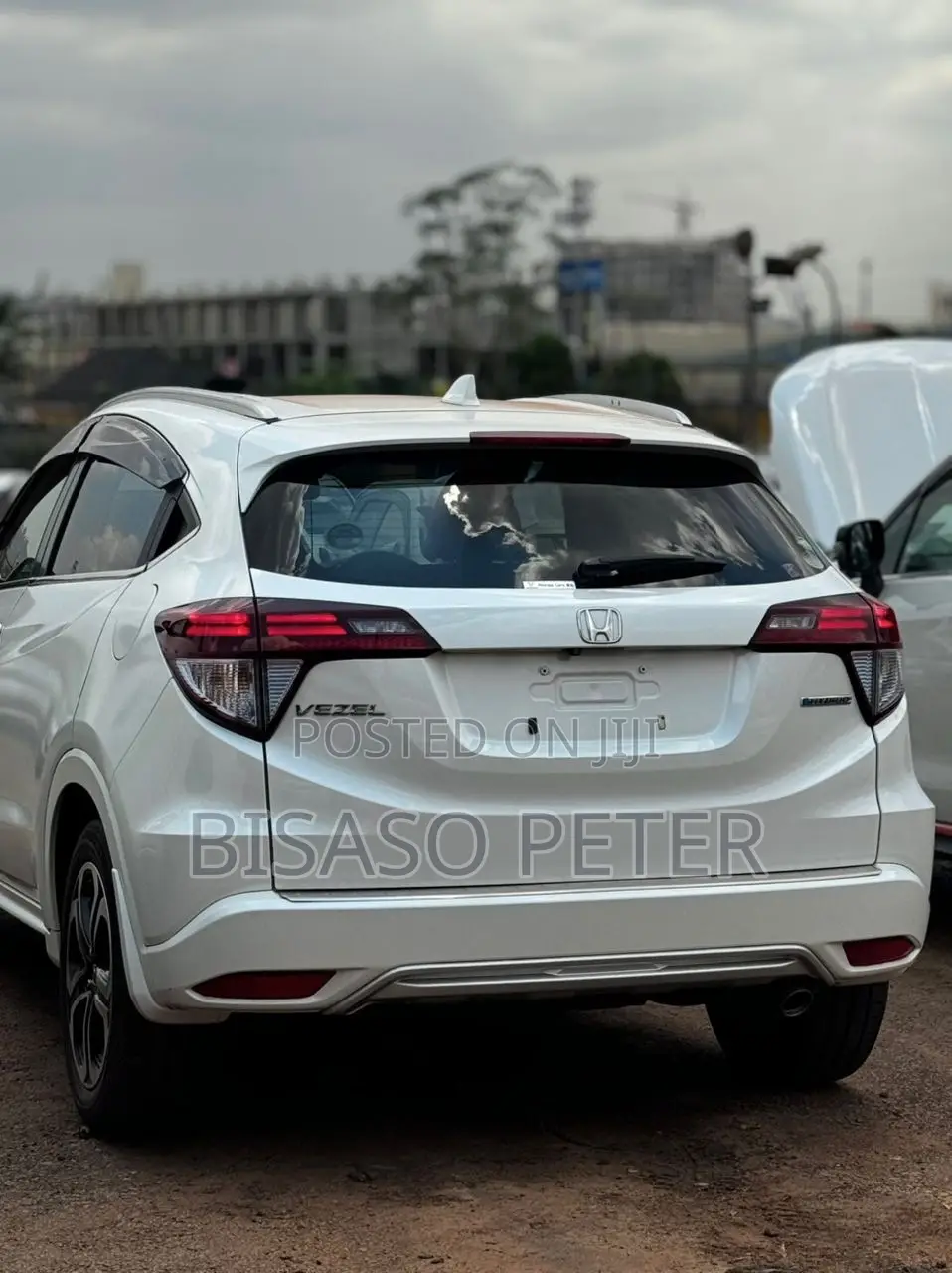 Honda Vezel 1.5 Hybrid 4WD 2015 White