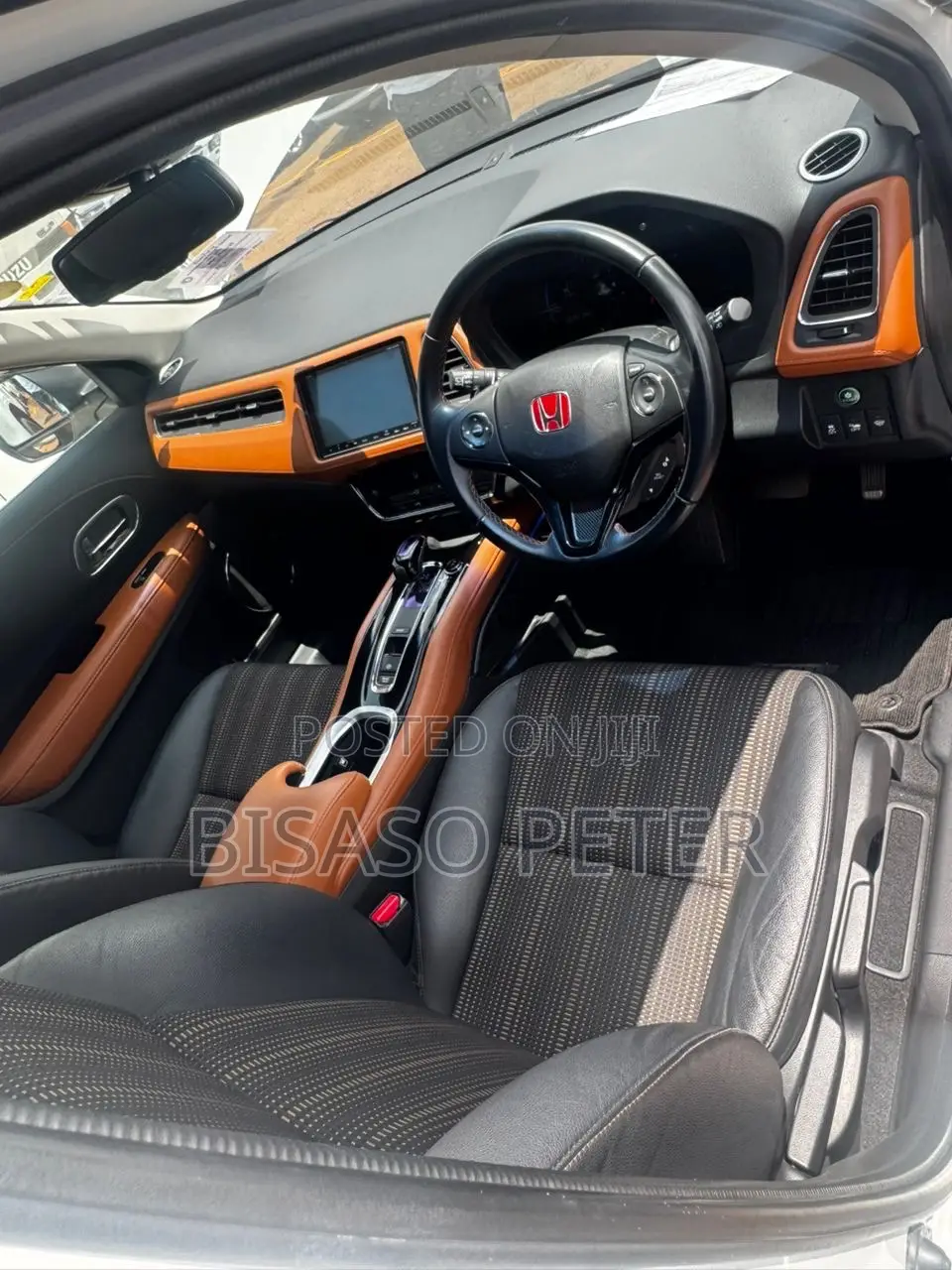 Honda Vezel 1.5 Hybrid 4WD 2015 White