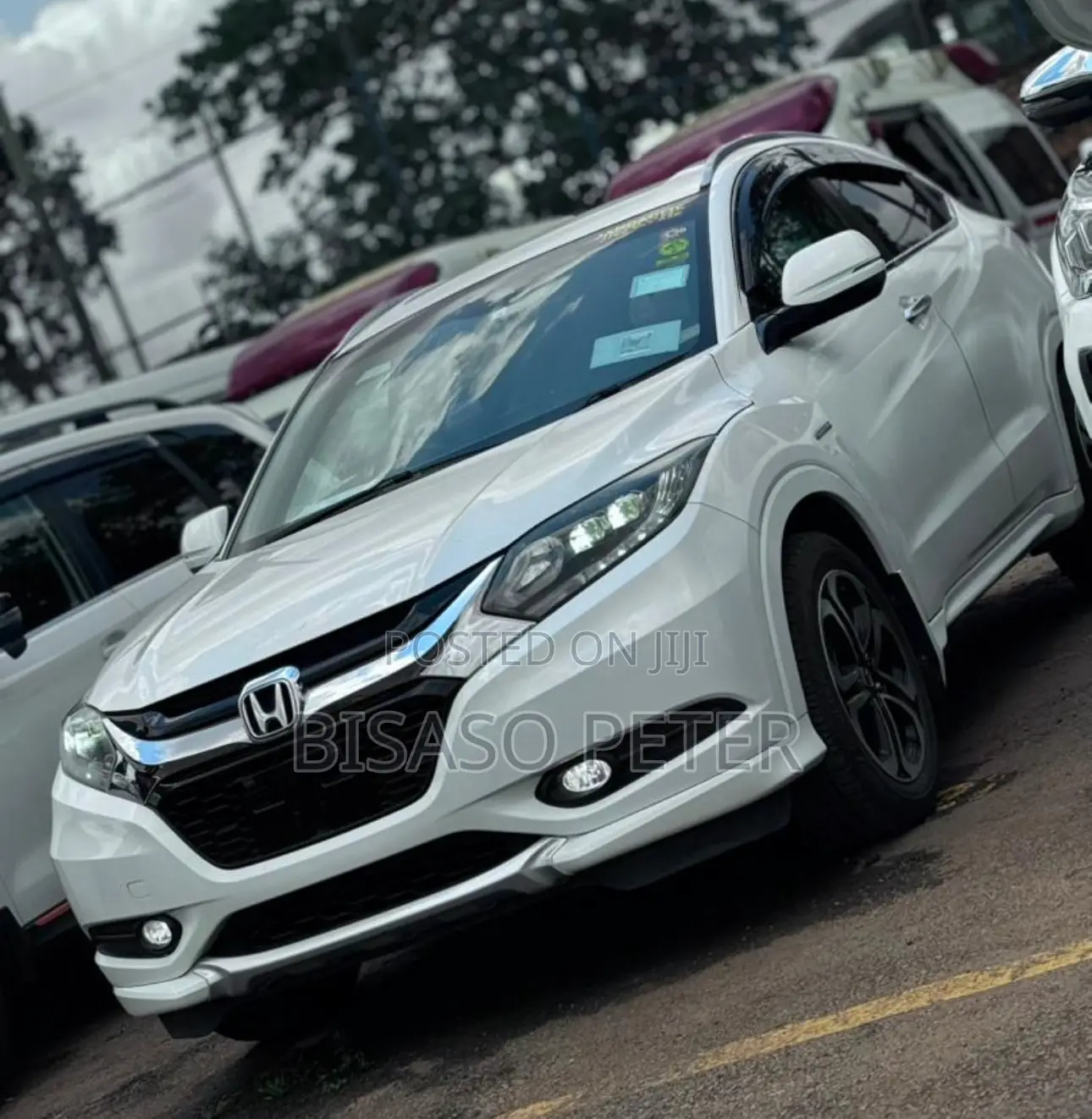 Honda Vezel 1.5 Hybrid 4WD 2015 White