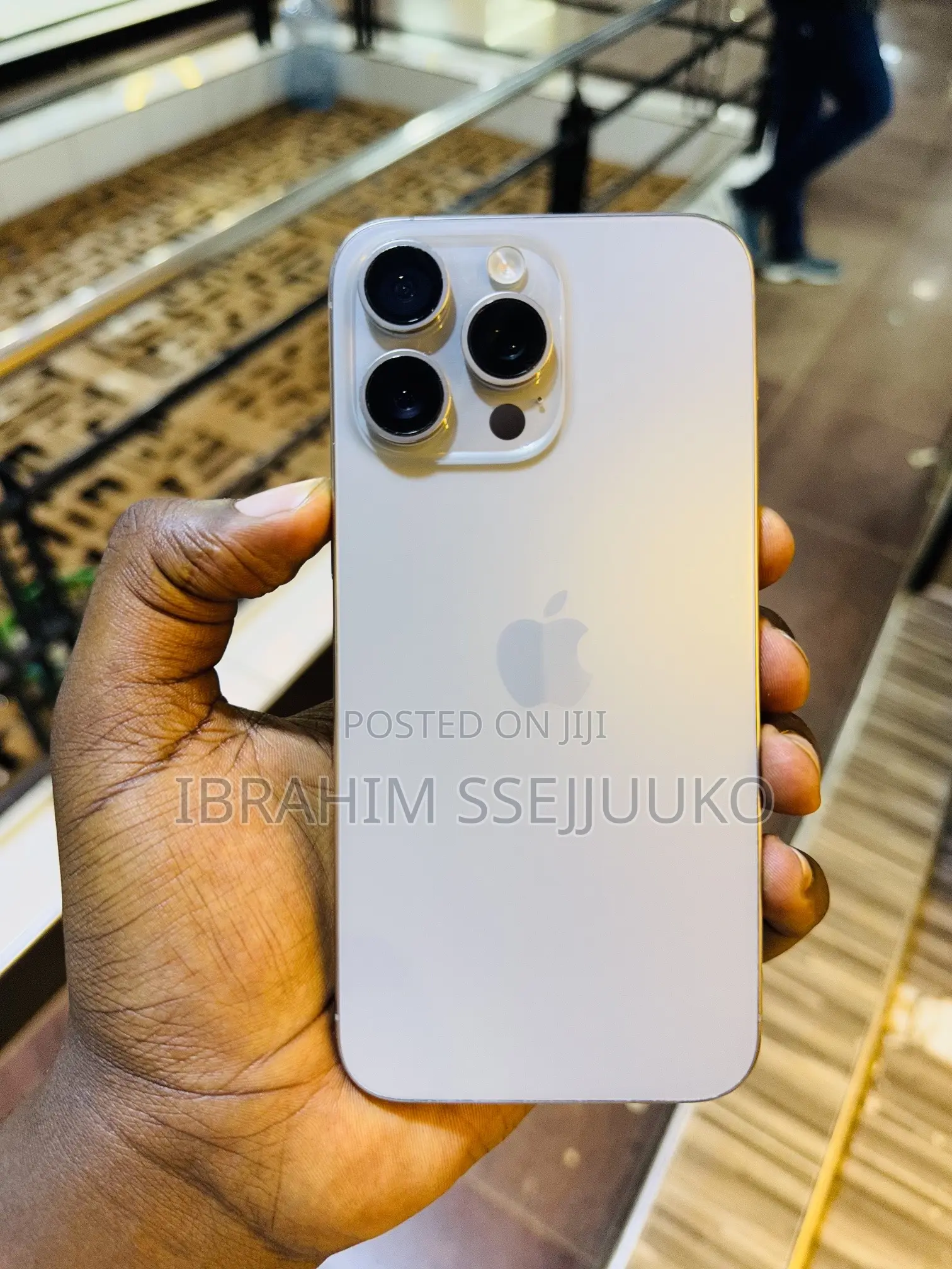 Apple iPhone 15 Pro Max 256 GB