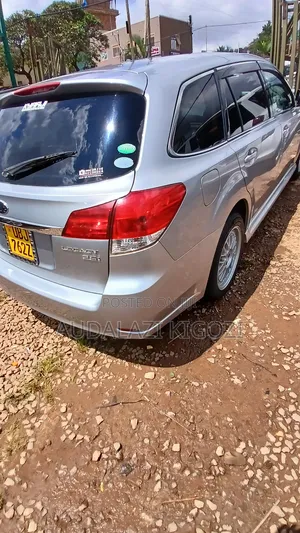 Subaru Legacy 2012 Silver