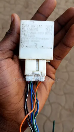 Car Flasher Relay for Mazda and Other Cars