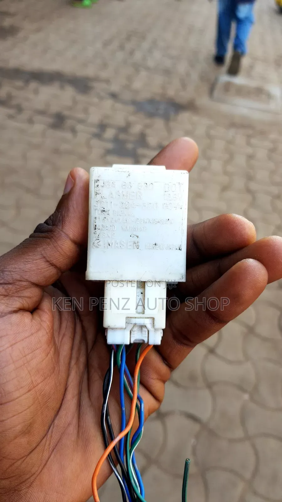 Car Flasher Relay for Mazda and Other Cars