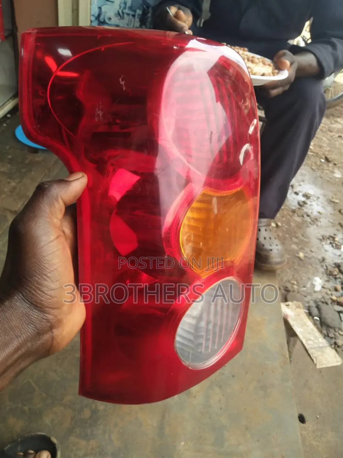 Raum New Shape Ordinary Tail Lights
