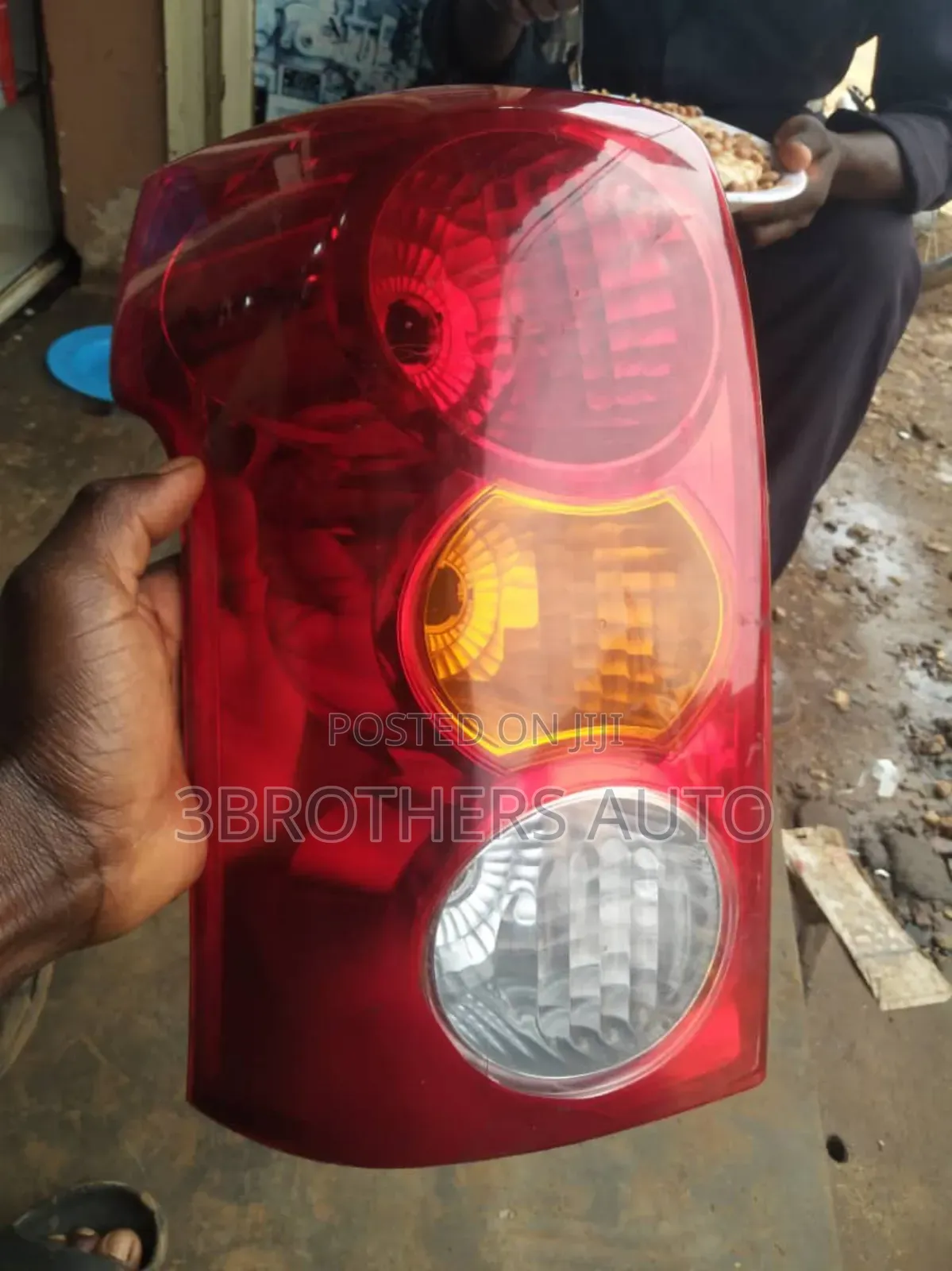 Raum New Shape Ordinary Tail Lights
