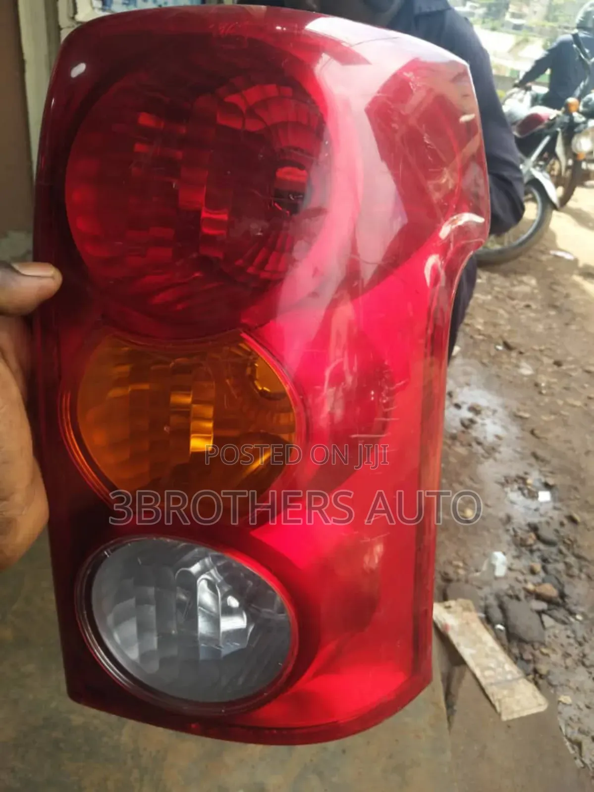 Raum New Shape Ordinary Tail Lights