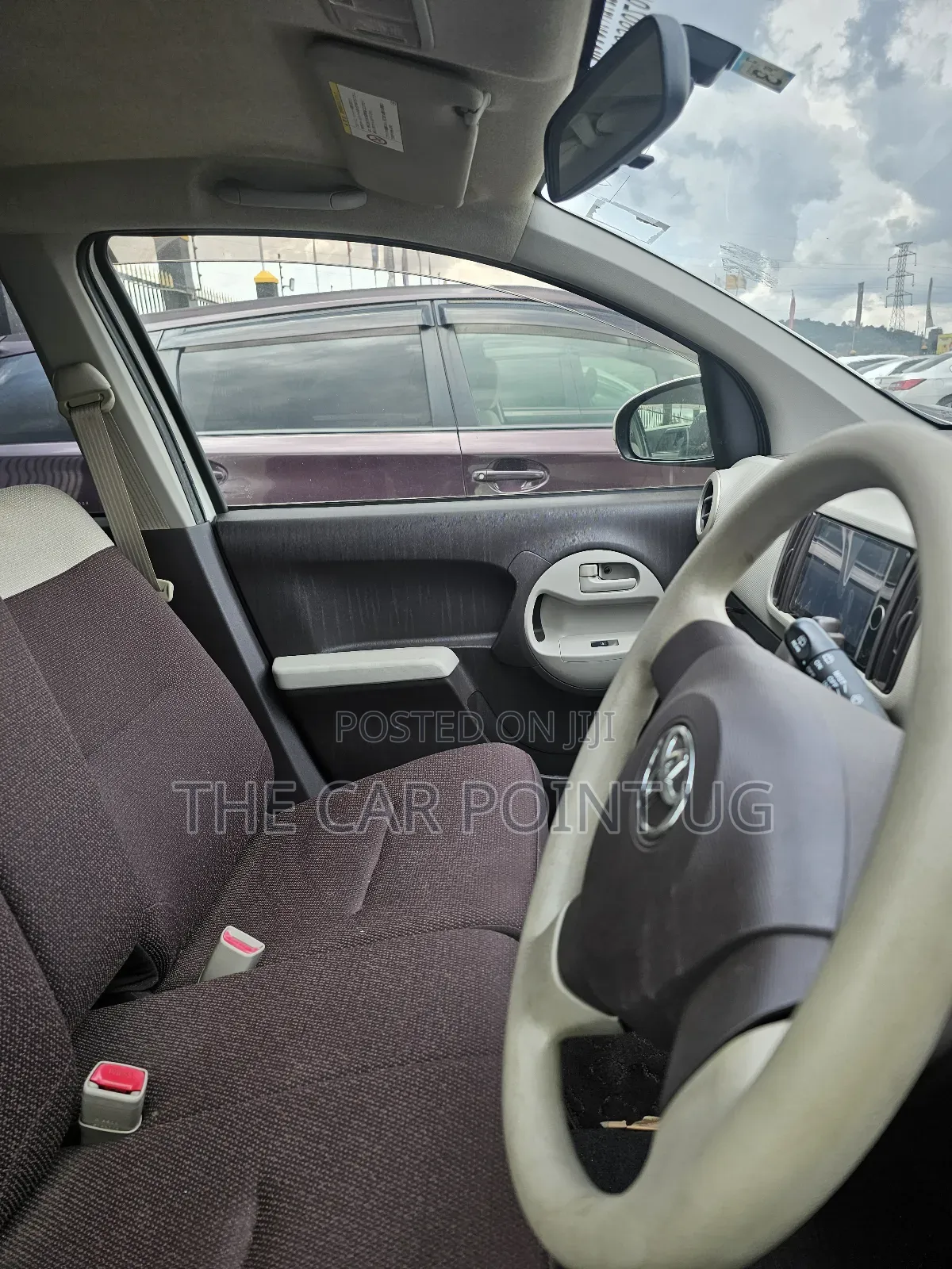 Toyota Passo 1.0 FWD 2012 Pearl