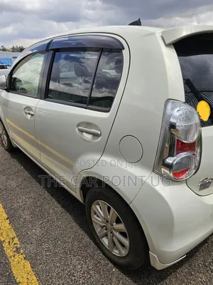 Toyota Passo 1.0 FWD 2012 Pearl