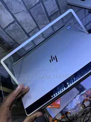 New Laptop HP X2 8GB Intel Core I5 SSHD+SSD 256GB