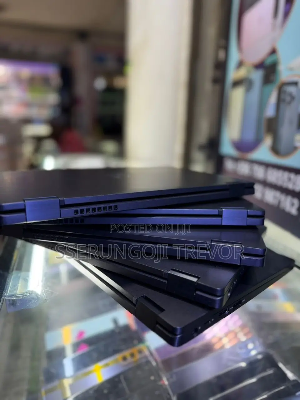 Laptop Dell Latitude 5300 8GB Intel Core I5 SSHD+SSD 256GB