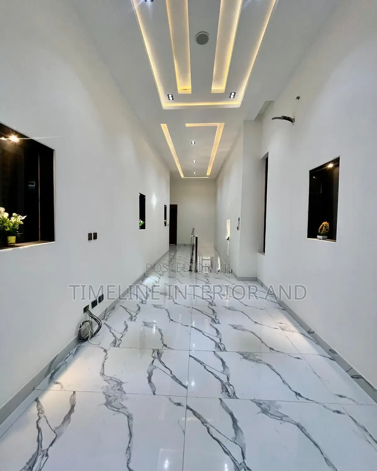 Luxury Hallway Ceiling Floor Finishes – Elegant Modern Design