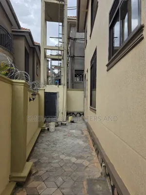 6bdrm Apartment in Kiira Kasagati, Kira for sale