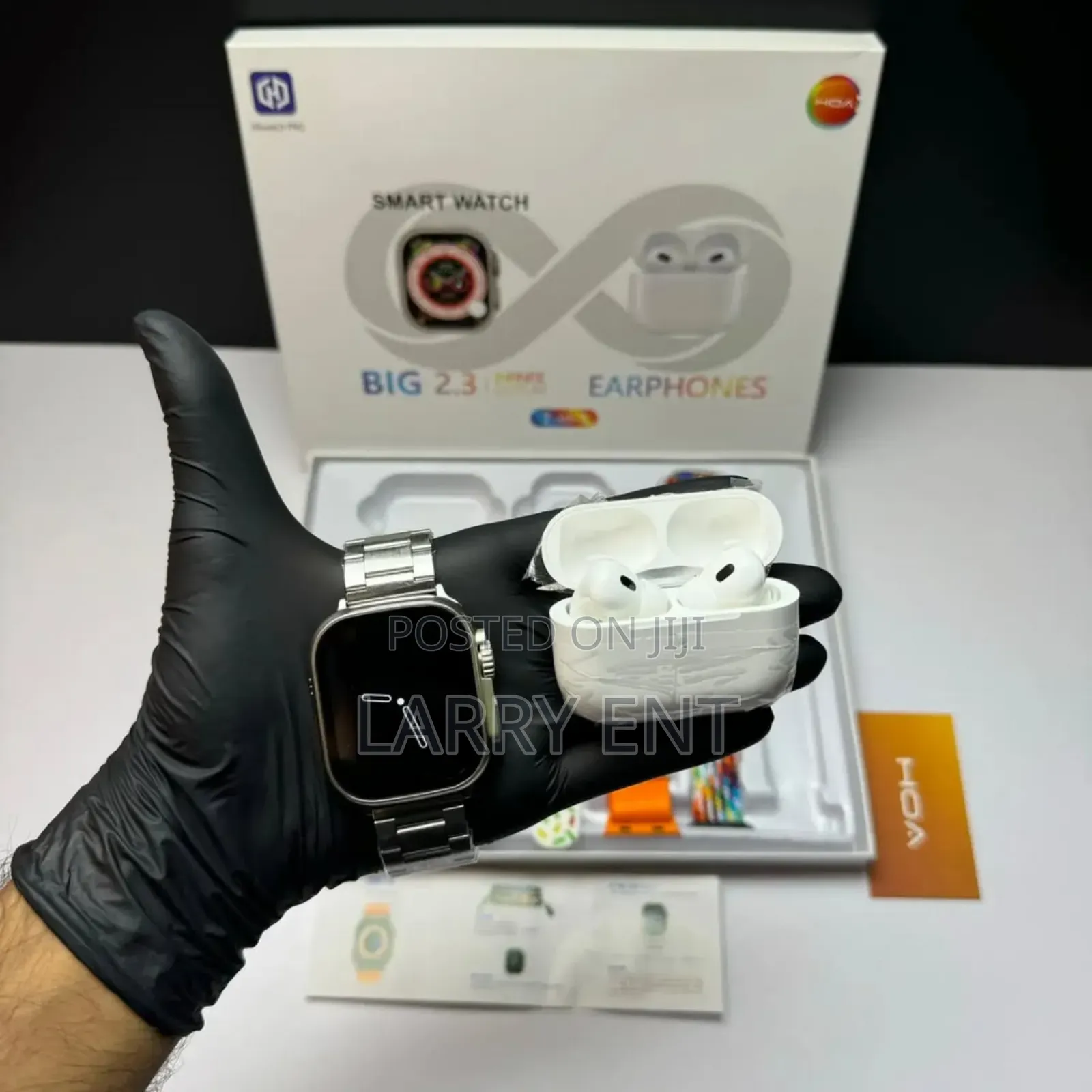 7 In 1 Ultra Smart Watch+ Metallic Straps And Earbuds. Gift Set Combo