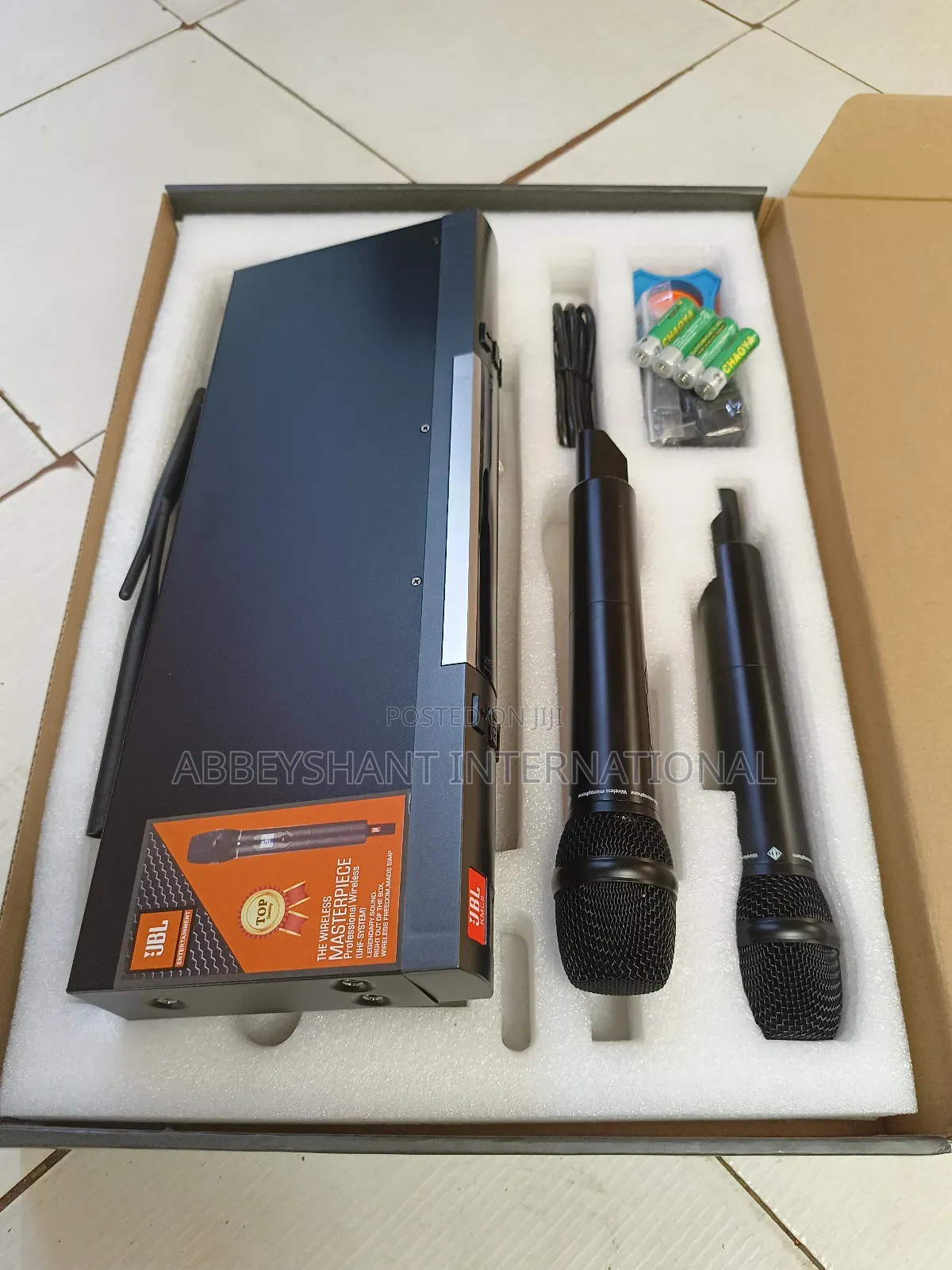 JBL Microphone Kmc8 Professional Digital Wireless Microphone System.