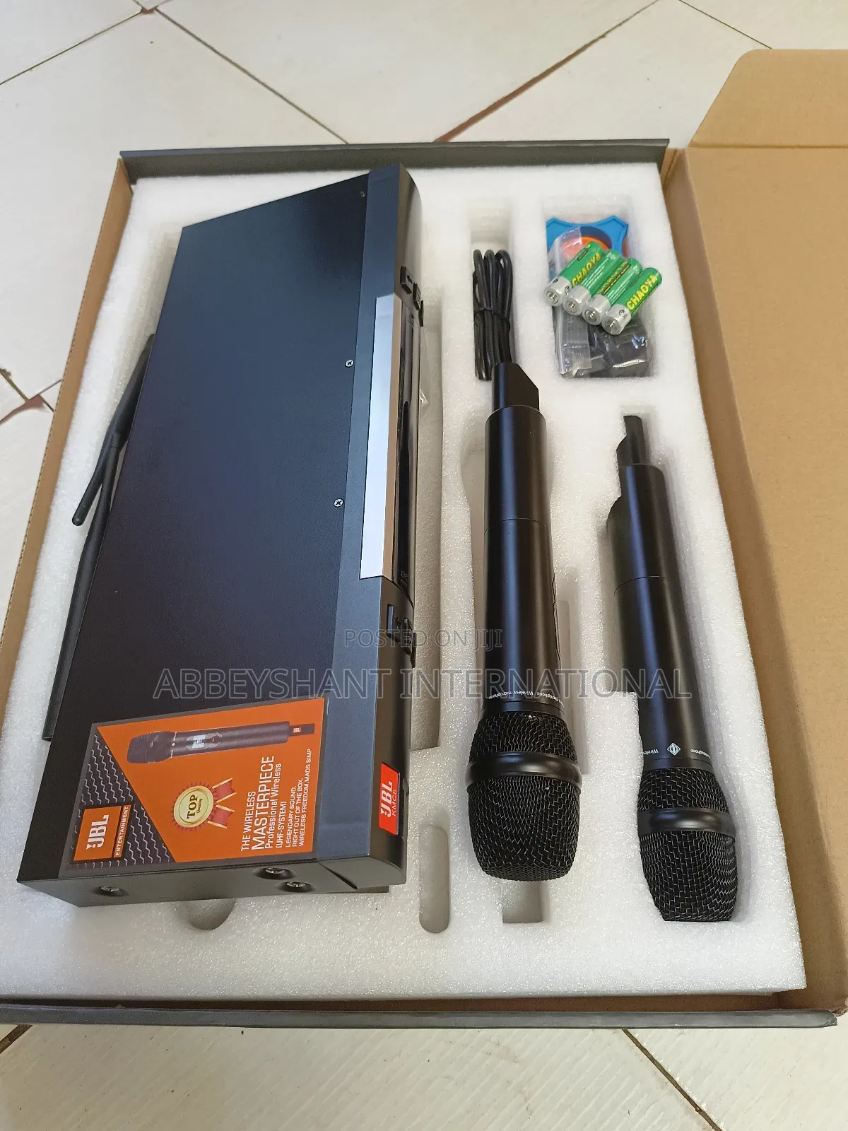 JBL Microphone Kmc8 Professional Digital Wireless Microphone System.