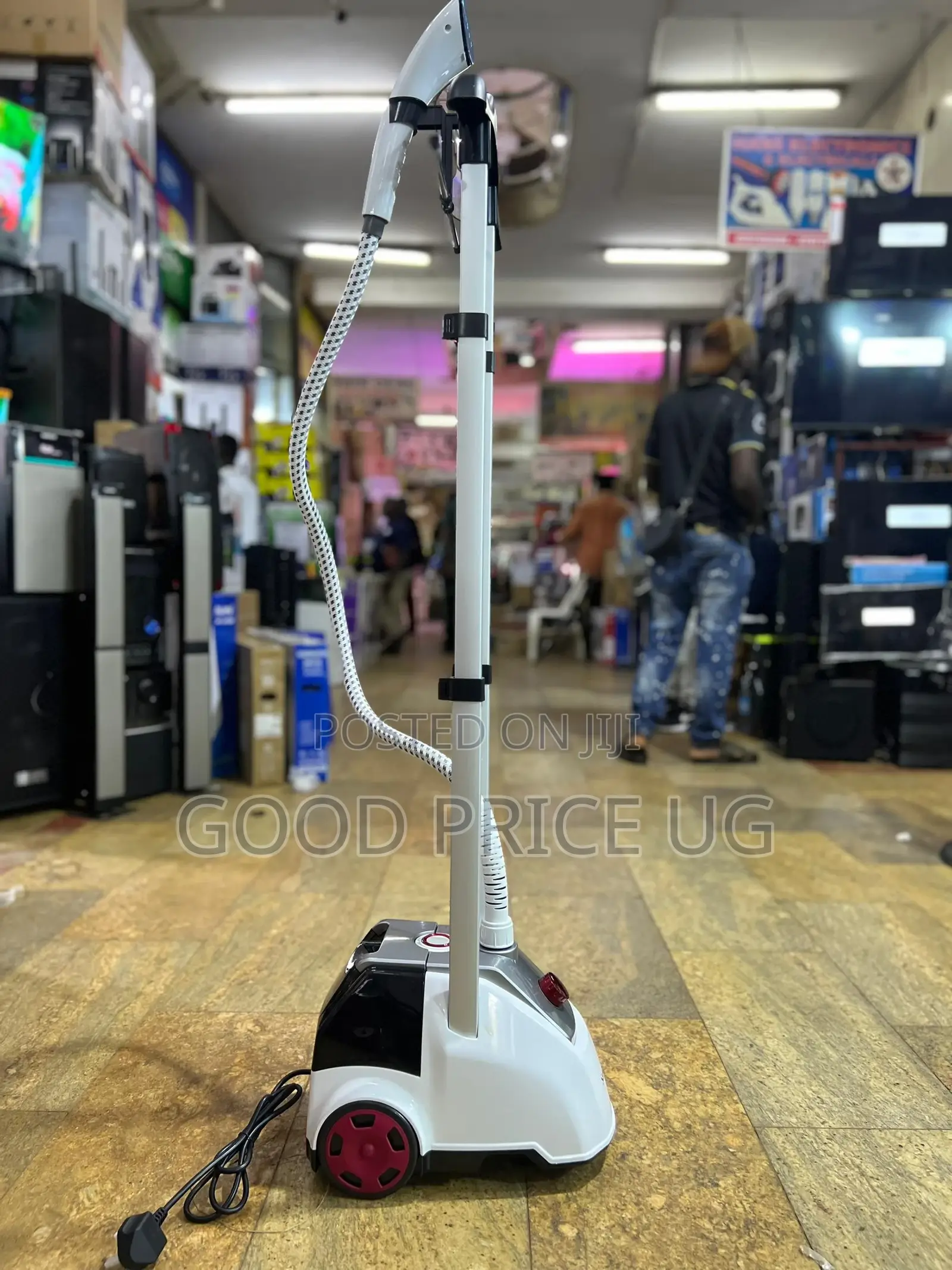 Saachi 2.5 Litres Garment Steamer