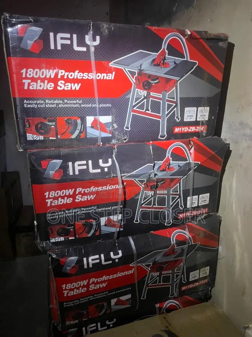 Table Saw Machine