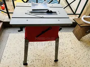 Table Saw Machine