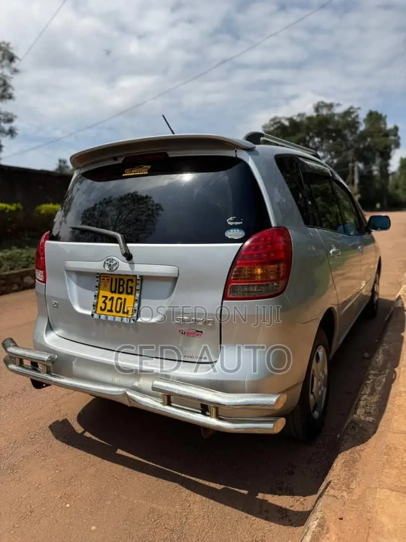 Toyota Corolla Spacio 2006 Silver